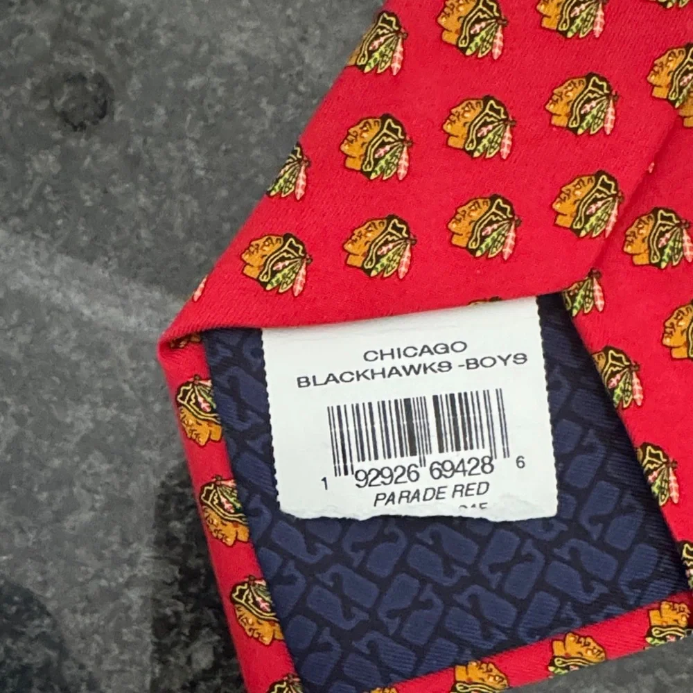 Vineyard Vines Blackhawks Tie